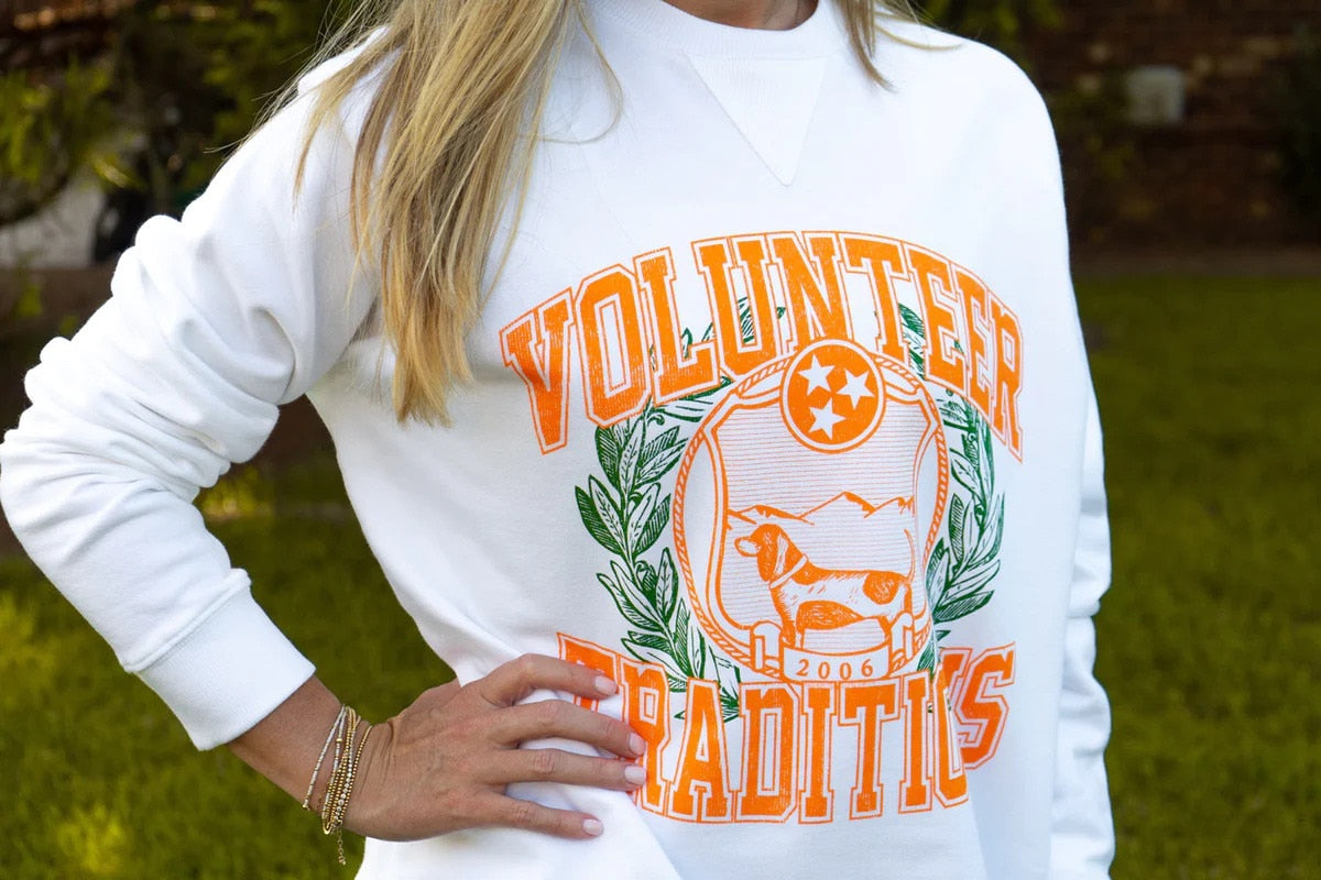  Retro Volunteer Traditions Crewneck